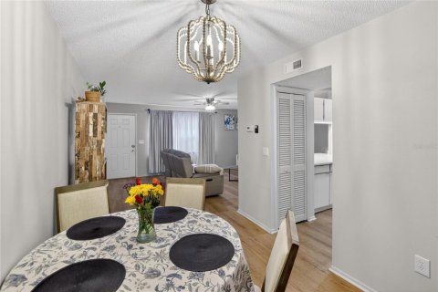 Condo in Tampa, Florida, 2 bedrooms  № 2104763 - photo 12