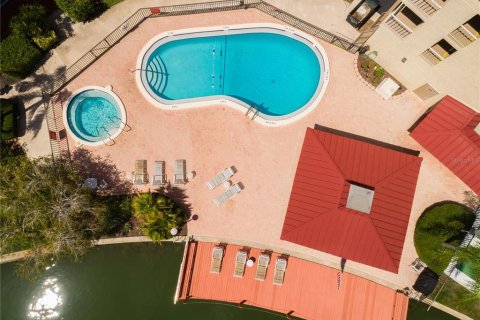 Copropriété à louer à Clearwater, Floride: 2 chambres, 101.26 m2 № 1679340 - photo 4