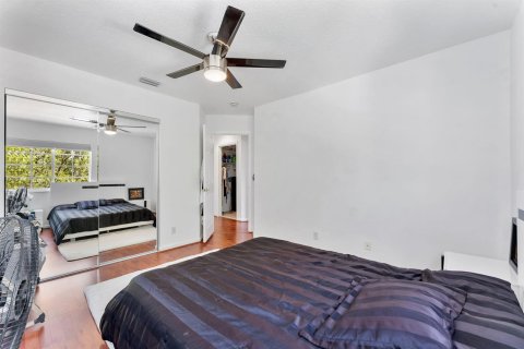 Villa ou maison à vendre à Pembroke Pines, Floride: 4 chambres, 240.62 m2 № 2083424 - photo 29