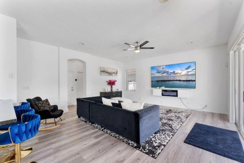 Villa ou maison à vendre à Pembroke Pines, Floride: 4 chambres, 240.62 m2 № 2083424 - photo 20
