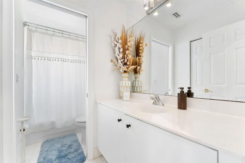 Villa ou maison à vendre à Pembroke Pines, Floride: 4 chambres, 240.62 m2 № 2083424 - photo 27