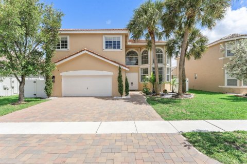 Villa ou maison à Pembroke Pines, Floride 4 chambres, 240.62 m2 № 2083424