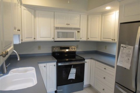 Condo in Punta Gorda, Florida, 2 bedrooms  № 2233784 - photo 10