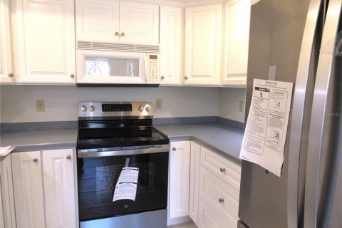Condo in Punta Gorda, Florida, 2 bedrooms  № 2233784 - photo 11
