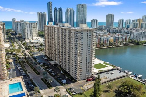 Copropriété à vendre à Sunny Isles Beach, Floride: 55.28 m2 № 1936065 - photo 9