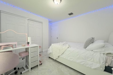 Casa en venta en West Palm Beach, Florida, 3 dormitorios, 133.78 m2 № 2295686 - foto 22