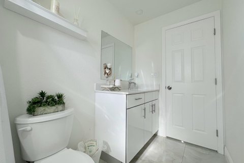 Casa en venta en West Palm Beach, Florida, 3 dormitorios, 133.78 m2 № 2295686 - foto 18