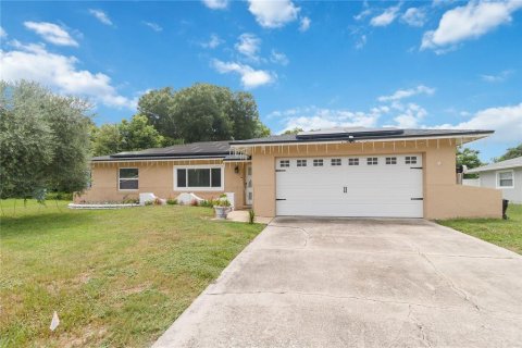 Villa ou maison à vendre à Winter Park, Floride: 3 chambres, 128.21 m2 № 2279865 - photo 2
