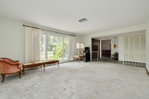 Villa ou maison à vendre à Largo, Floride: 3 chambres, 207.36 m2 № 1901238 - photo 9