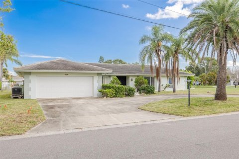 Casa en venta en Largo, Florida, 3 dormitorios, 207.36 m2 № 1901238 - foto 2