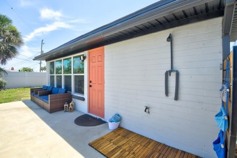 House in Ormond Beach, Florida 2 bedrooms, 88.72 sq.m. № 2237848 - photo 16