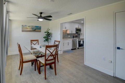 House in Ormond Beach, Florida 2 bedrooms, 88.72 sq.m. № 2237848 - photo 8