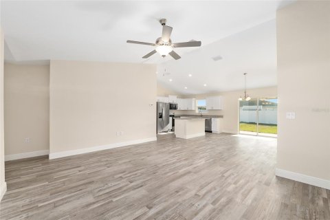Villa ou maison à vendre à Ocala, Floride: 3 chambres, 134.99 m2 № 2220274 - photo 10
