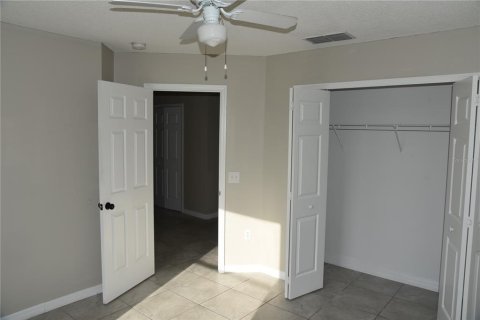 Casa en alquiler en Kissimmee, Florida, 4 dormitorios, 256.69 m2 № 1840409 - foto 14