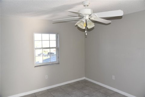 Casa en alquiler en Kissimmee, Florida, 4 dormitorios, 256.69 m2 № 1840409 - foto 15