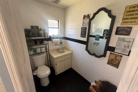 Immobilier commercial à louer à Largo, Floride: 77.57 m2 № 2166609 - photo 10