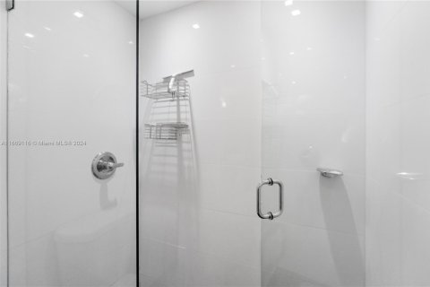 Copropriété à louer à Miami Beach, Floride: 49.7 m2 № 1754006 - photo 9