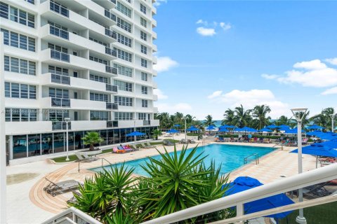 Copropriété à louer à Miami Beach, Floride: 49.7 m2 № 1754006 - photo 15
