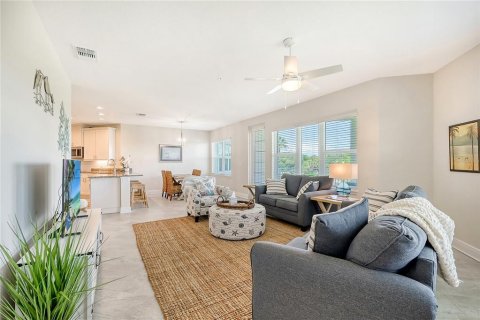 Condominio en alquiler en Bradenton, Florida, 2 dormitorios, 153.94 m2 № 1299139 - foto 16