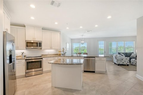 Condominio en alquiler en Bradenton, Florida, 2 dormitorios, 153.94 m2 № 1299139 - foto 4