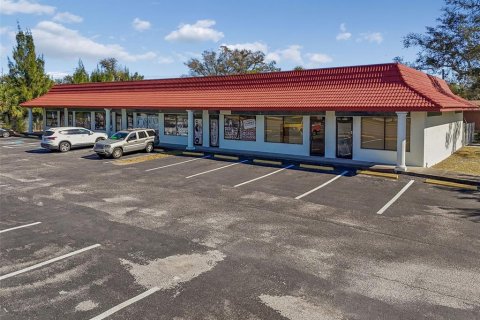 Commercial property in Pinellas Park, Florida 594.57 sq.m. № 2106185 - photo 2