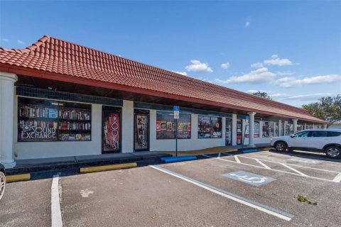 Commercial property in Pinellas Park, Florida 594.57 sq.m. № 2106185 - photo 12