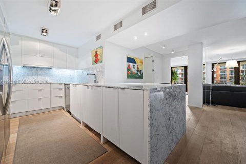 Купить кондоминиум в Майами, Флорида 2 спальни, 108.88м2, № 2154468 - фото 16