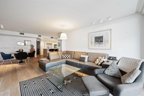 Купить кондоминиум в Майами, Флорида 2 спальни, 108.88м2, № 2154468 - фото 8