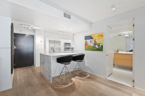 Купить кондоминиум в Майами, Флорида 2 спальни, 108.88м2, № 2154468 - фото 7
