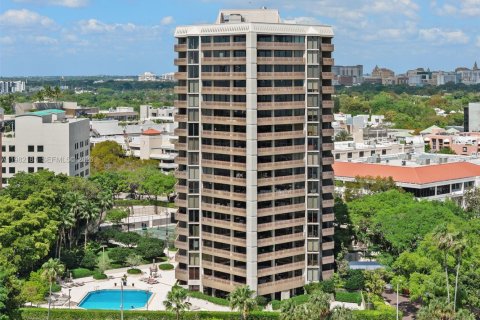 Купить кондоминиум в Майами, Флорида 2 спальни, 108.88м2, № 2154468 - фото 30
