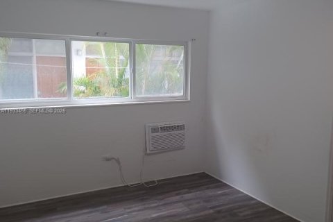 Apartment in Miami Beach, Florida № 2035226 - photo 5