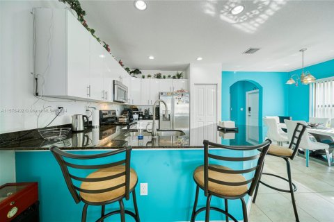 Touwnhouse à vendre à Miami, Floride: 3 chambres, 167.04 m2 № 1763721 - photo 9