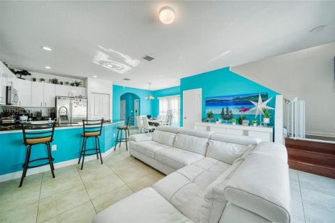 Touwnhouse à vendre à Miami, Floride: 3 chambres, 167.04 m2 № 1763721 - photo 17