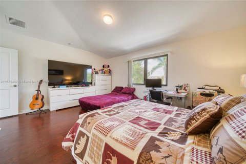 Touwnhouse à vendre à Miami, Floride: 3 chambres, 167.04 m2 № 1763721 - photo 19