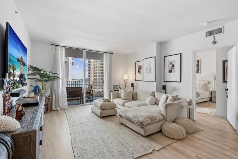 Купить кондоминиум в Майами, Флорида 2 спальни, 119.66м2, № 1898229 - фото 13