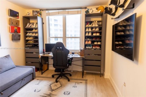 Купить кондоминиум в Майами, Флорида 2 спальни, 119.66м2, № 1898229 - фото 8
