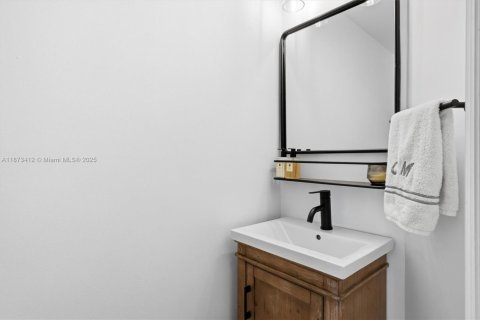 Купить кондоминиум в Майами, Флорида 2 спальни, 119.66м2, № 1898229 - фото 30