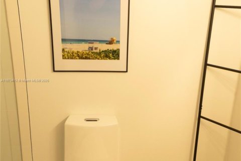 Купить кондоминиум в Майами, Флорида 2 спальни, 119.66м2, № 1898229 - фото 7