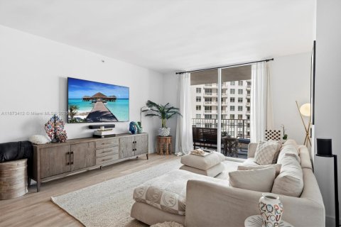 Купить кондоминиум в Майами, Флорида 2 спальни, 119.66м2, № 1898229 - фото 15