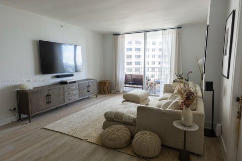 Купить кондоминиум в Майами, Флорида 2 спальни, 119.66м2, № 1898229 - фото 2