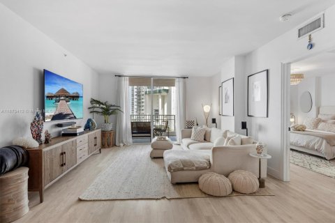 Купить кондоминиум в Майами, Флорида 2 спальни, 119.66м2, № 1898229 - фото 16