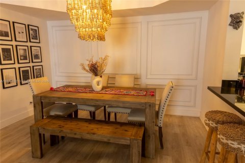 Купить кондоминиум в Майами, Флорида 2 спальни, 119.66м2, № 1898229 - фото 11