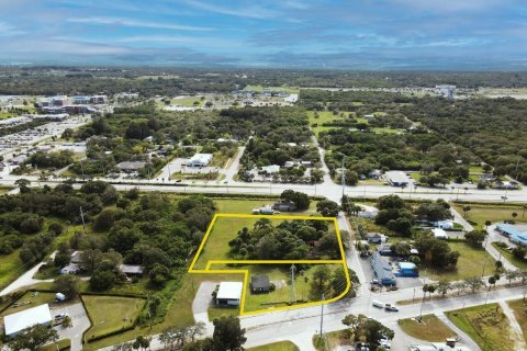 Commercial property in St. Lucie, Florida № 2176957 - photo 18