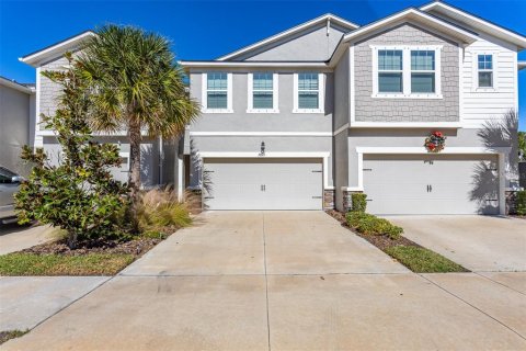 Townhouse in Lutz, Florida 3 bedrooms, 211.91 sq.m. № 1568877 - photo 1