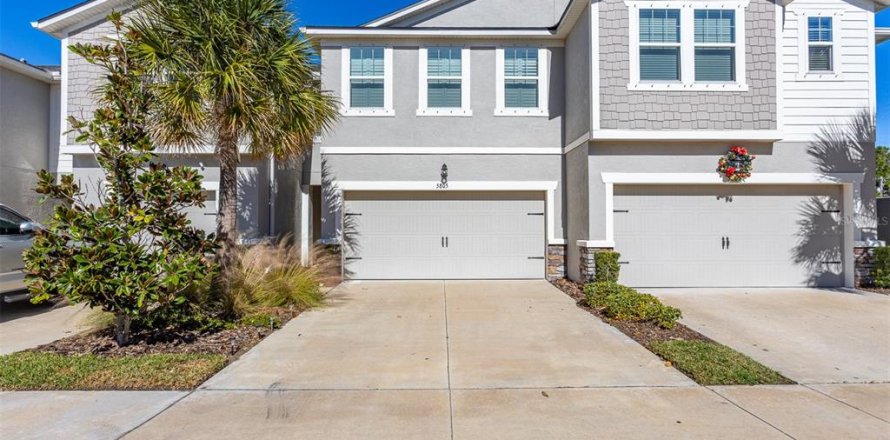 Townhouse in Lutz, Florida 3 bedrooms, 211.91 sq.m. № 1568877