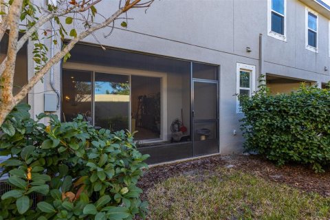 Townhouse in Lutz, Florida 3 bedrooms, 211.91 sq.m. № 1568877 - photo 5