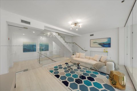 Condominio en venta en Miami, Florida, 3 dormitorios, 207.73 m2 № 1846214 - foto 17