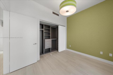 Condominio en venta en Miami, Florida, 3 dormitorios, 207.73 m2 № 1846214 - foto 28