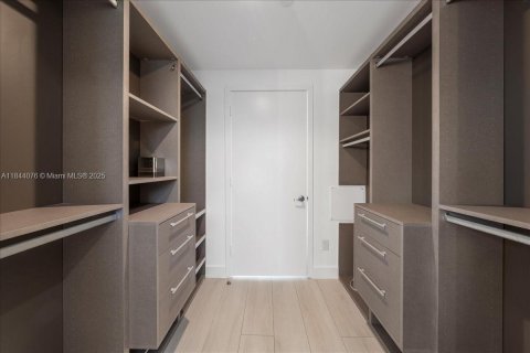 Condominio en venta en Miami, Florida, 3 dormitorios, 207.73 m2 № 1846214 - foto 25