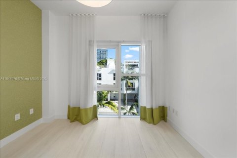 Condominio en venta en Miami, Florida, 3 dormitorios, 207.73 m2 № 1846214 - foto 26